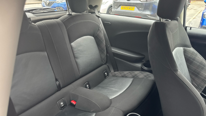 MINI Hatchback 1.5 Cooper II 3dr Petrol Hatchback